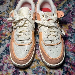 Nike Air Force 1 “SISTERS”